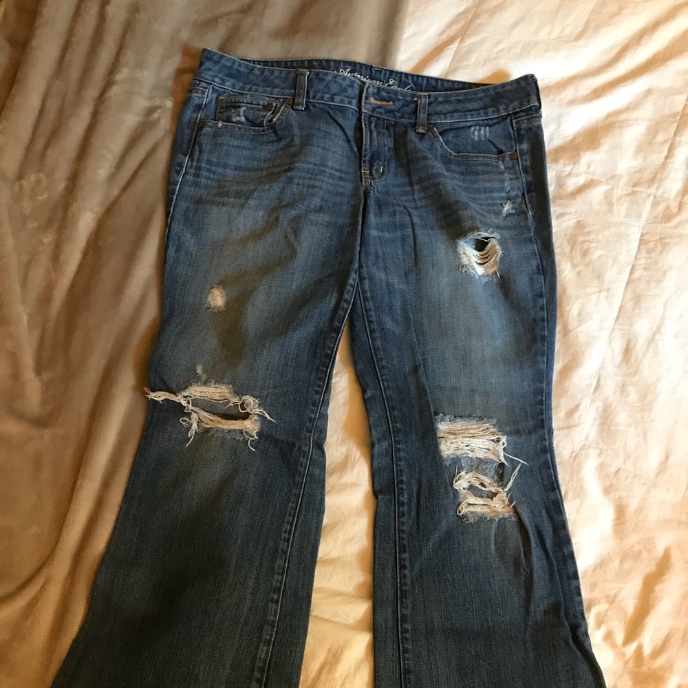 American Eagle Favorite Boyfriend Jeans distressed